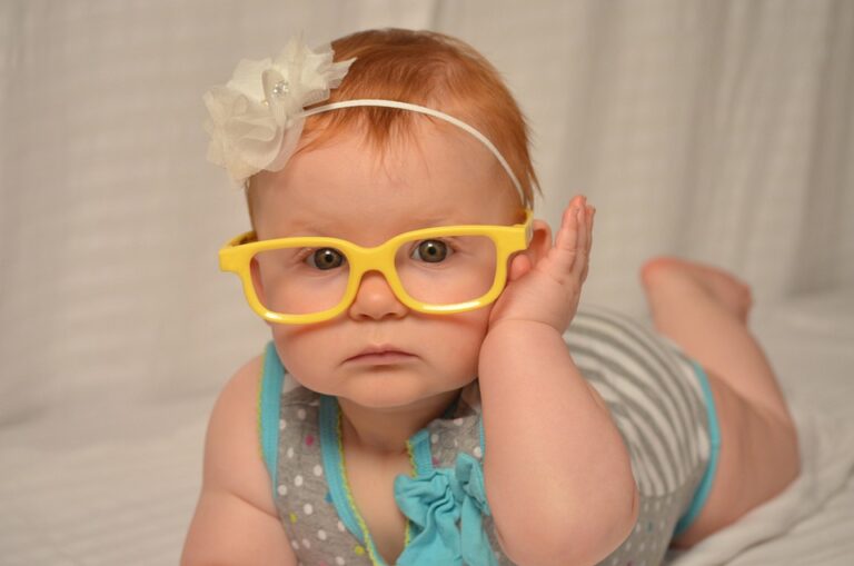Brýle pro děti také častěji podléhají různým defektům, mohou být častěji poškozené. Foto: Pixabay