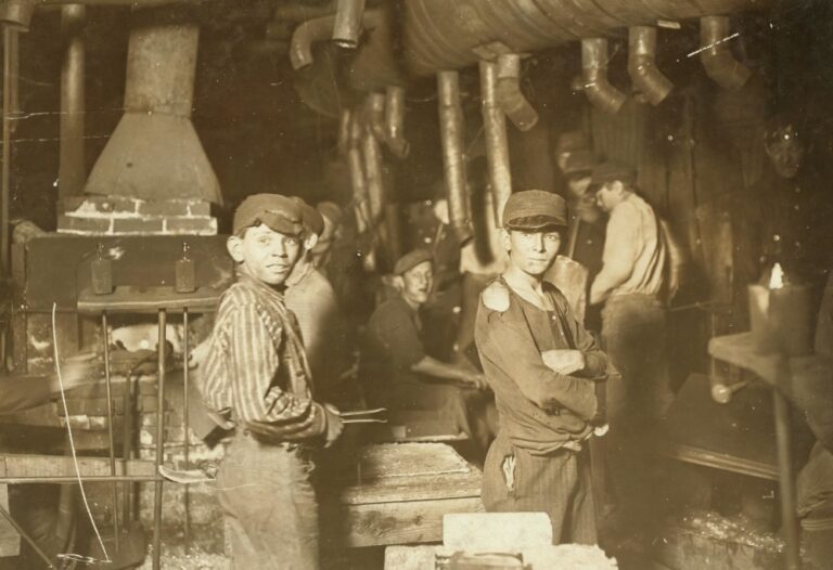 Dětská práce bývala ještě před sto lety poměrně běžnou záležitostí. FOTO: pixnio