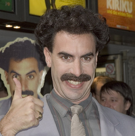 Poznávacím znamením Borata byl mohutný knír. FOTO: Skssoft / Creative Commons / CC BY 2.5