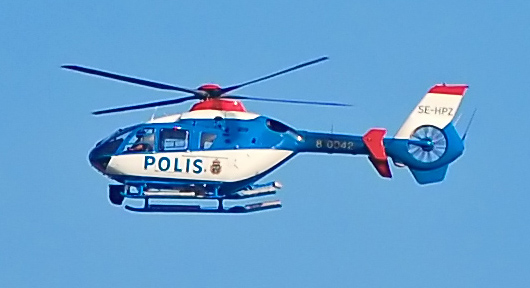 Policejní vrtulníky nemohly vzlétnout kvůlůi falešné bombě. FOTO: Oskari Loytynoja / Creative Commons / CC BY 3.0