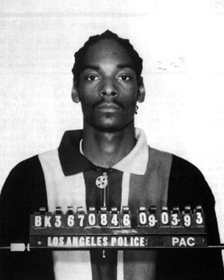 V roce 1993 je Snoop Dogg zatčen a obviněn z vraždy. (California Dept. of Corrections, Public Domain, commons.wikimedia)