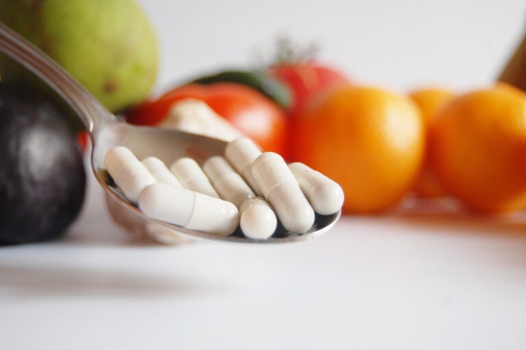 Kdy nám jediná pilulka nahradí veškeré jídlo? Podle vědců možná ve 22. století. Foto: Mizianitka / Pixabay.