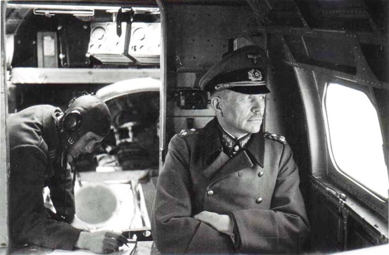 Heinz Guderian při cestě na východní frontu v roce 1943 FOTO: Ludwig v. Eimannsberger / Creative Commons / CC BY-SA 3.0