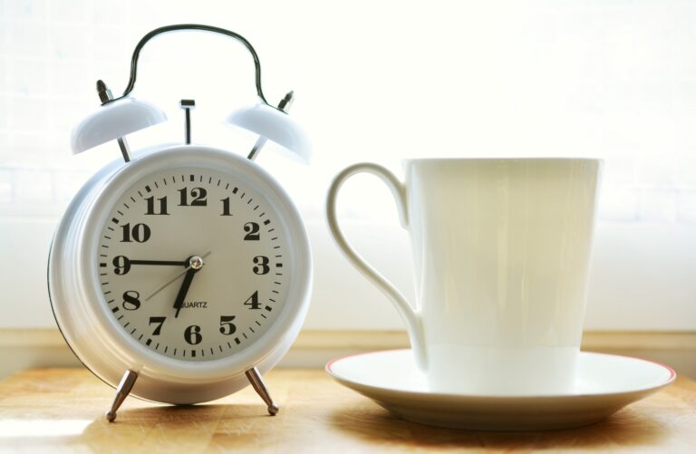 Pokud budete vstávat každý den ve stejný čas, budík nepotřebujete. Mozek je přesnější!Foto: congerdesign / Pixabay.