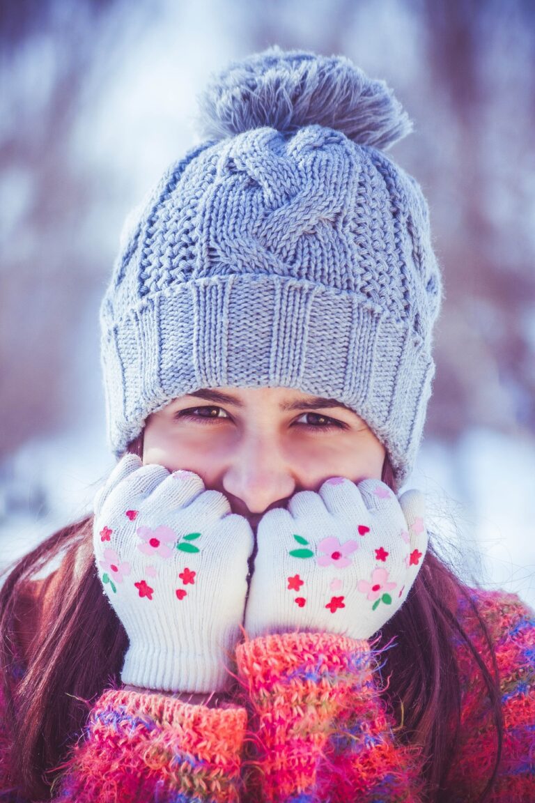 Nebyli jste teple oblečeni? Příčinou nachlazení to není!Foto: MadalinCalita / Pixabay.