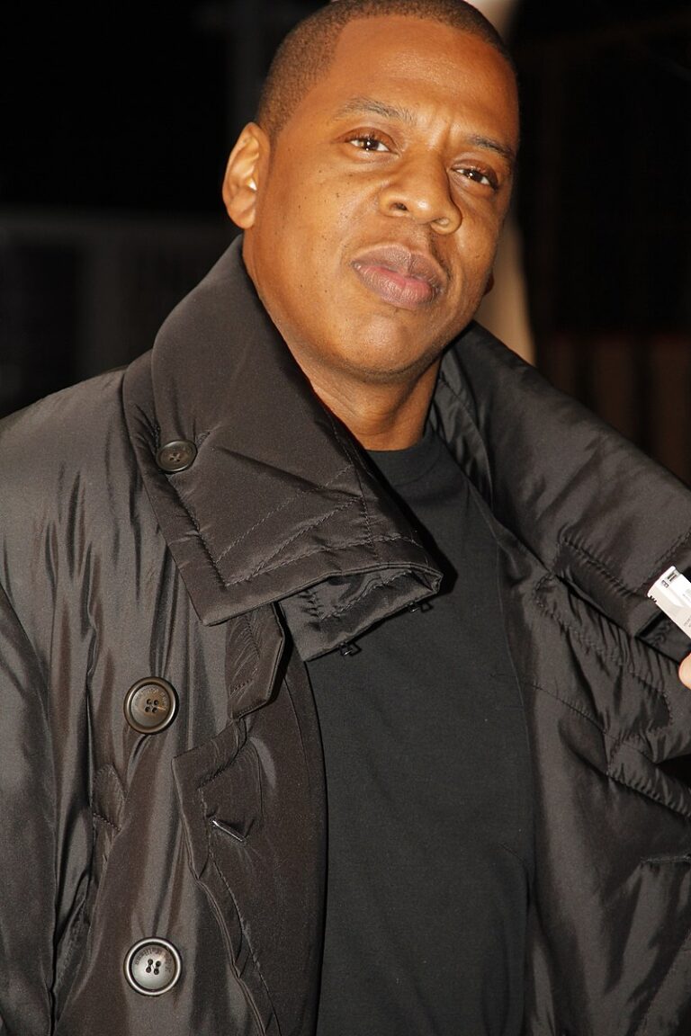 Mimo pódium působí Jay-Z docela nenápadně. FOTO: Joella Marano / Creative Commons / CC BY-SA 2.0