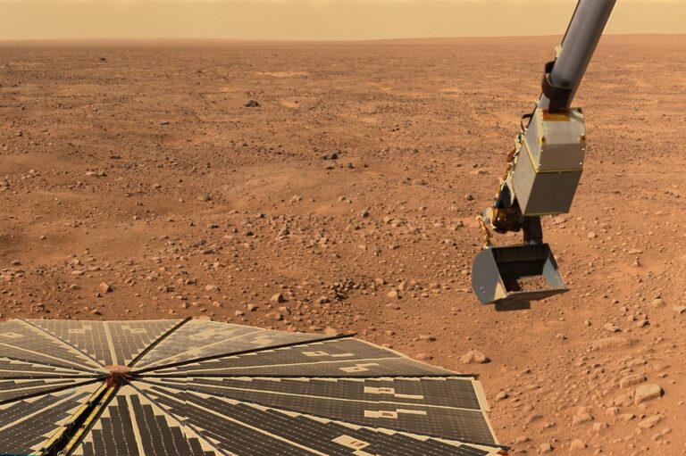 Rozhodně je prozatím předčasné tvrdit, že na Marsu kdysi existoval život. Zdroj: Pixabay