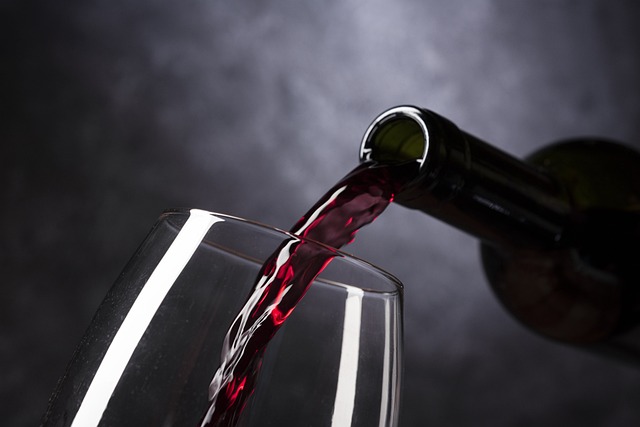 Ve víně je pravda, ale pozor, aby jí zase nebylo moc!(Foto: Vinotecarium / Pixabay)