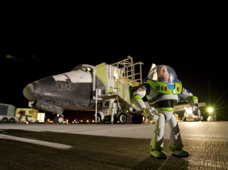 Buzz Rakeťák překoná v délce pobytu v kosmu i lidské astronauty! Foto: NASA.