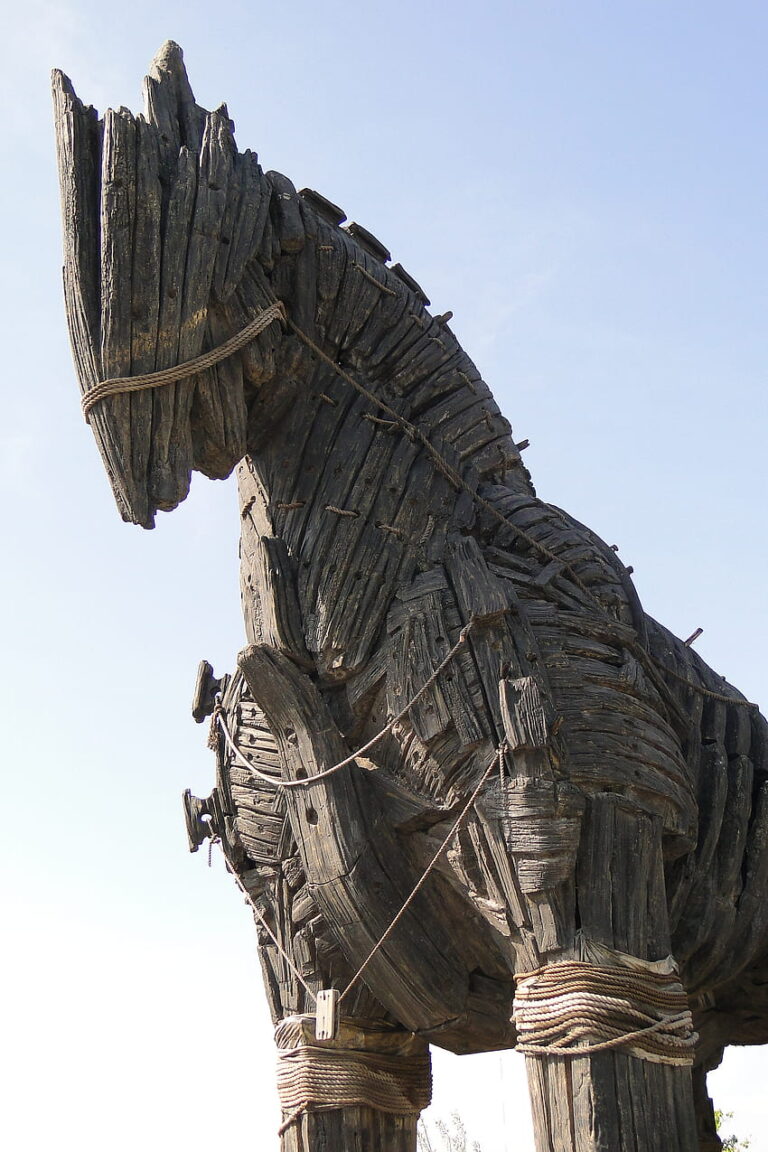 Poté, co mu tvůrci hollywoodského velkofilmu Troja darují12tunového koně, získá turecké městecko Çanakkale mezinárodní věhlas. Foto: pxfuel