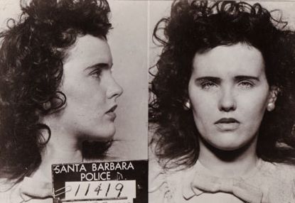 Takto zachytil Elizabeth policejní fotograf v roce 1943 po jejím zatčení za opilost. FOTO: Santa Barbara Police / Creative Commons / volné dílo