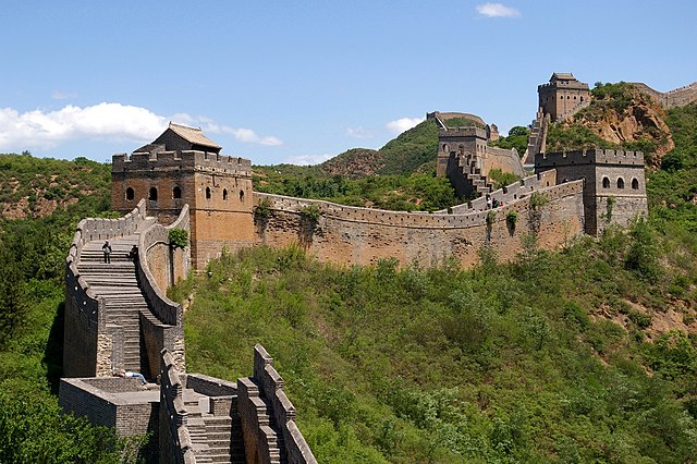 Dnešní podobu získá Velká čínská zeď během dynastie Ming a z této doby se v maltě zachovaly stopy rýžové pasty.(Foto: Jakub Hałun / commons.wikimedia.org / CC BY-SA 3.0)