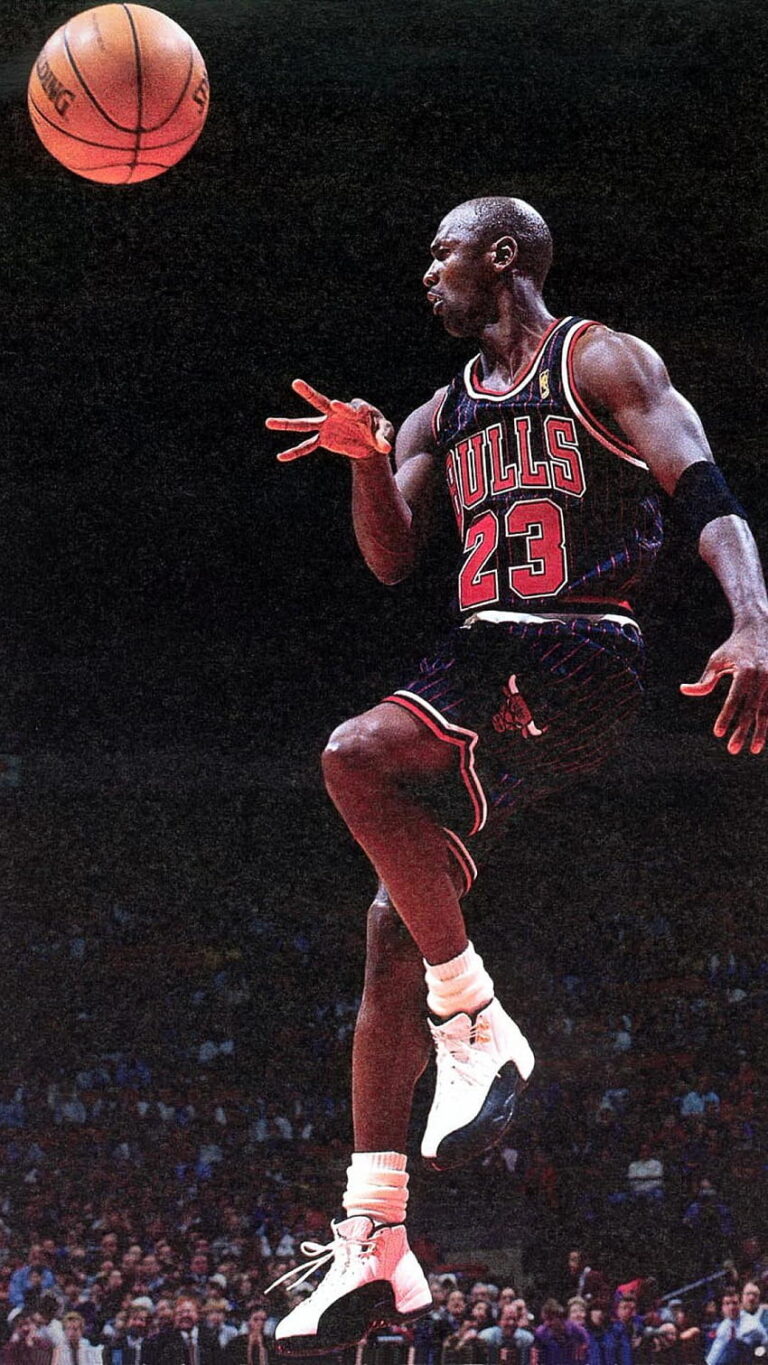 K městu samozřejmě neodmyslitelně patří basketbalový klub Chicago Bulls a jeho legenda Michael Jordan. Foto: pxfuel