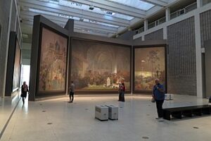 Malíř Alfons Mucha v Praze čelil závisti