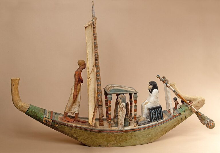 Model pohřební bárky Uchhotepa, levý bok lodi. FOTO: Metropolitan Museum of Art/Creative Commons/CC0