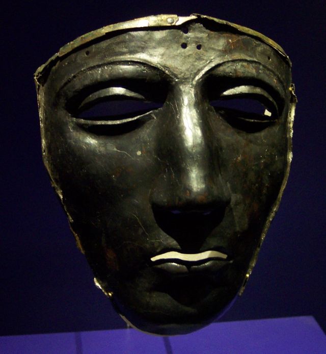 Římská obřadní maska nalezená v Kalkriese. FOTO: The original uploader was Stahlkocher at German Wikipedia/Creative Commons/CC BY-SA 3.0