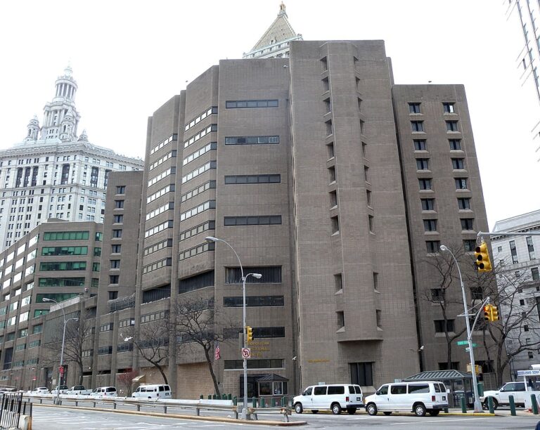 Manhattanská Metropolitní věznice, kde se brutální případ odehrál. FOTO: Jim.henderson/Creative Commons/CC0