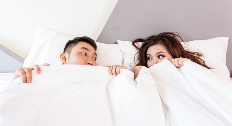 Zhruba každý desátý člověk údajně provozuje sex ve spícím stavu. Ráno pak nic netuší. Foto: sasint / Pixabay.