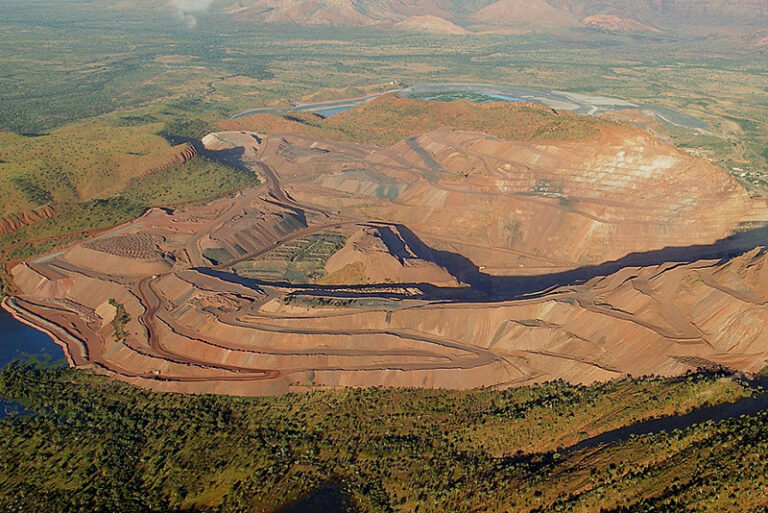 Pohled na australský důl v Argyle z ptačí perspektivy. FOTO: Brian W. Schaller / Creative Commons / FAL
