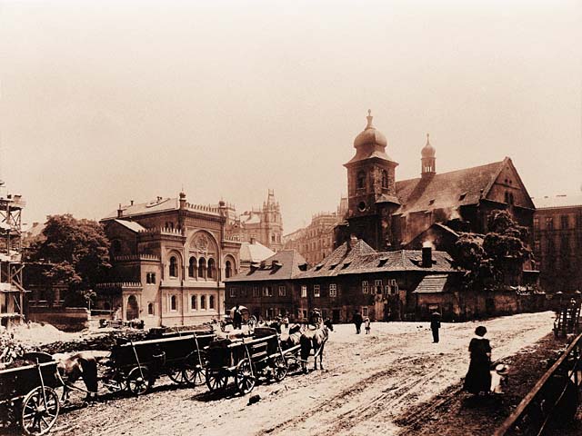 Jan kříženecký také fotografoval. Jeho snímek bourání pražského židovského ghetta. FOTO: Jan Kříženecký (1868-1921) (cs)/Creative Commons/Public domain