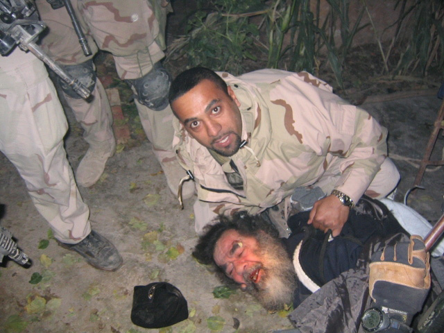 Ani konec iráckého gurmána nepatří mezi nejšťastnější, protože ho dopadnou a popraví američtí vojáci. (Neznámý autor / wikimedia.commons.org / Volné dílo)