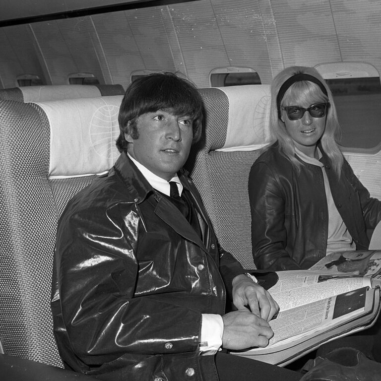 John a Cynthia a v roce 1964. FOTO: Los Angeles Times/Creative Commons/CC BY 4.0