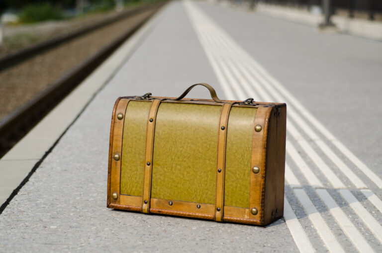 Bez bytelného i elegantního kufru se zkrátka cestovat nedá. FOTO: Freepik
