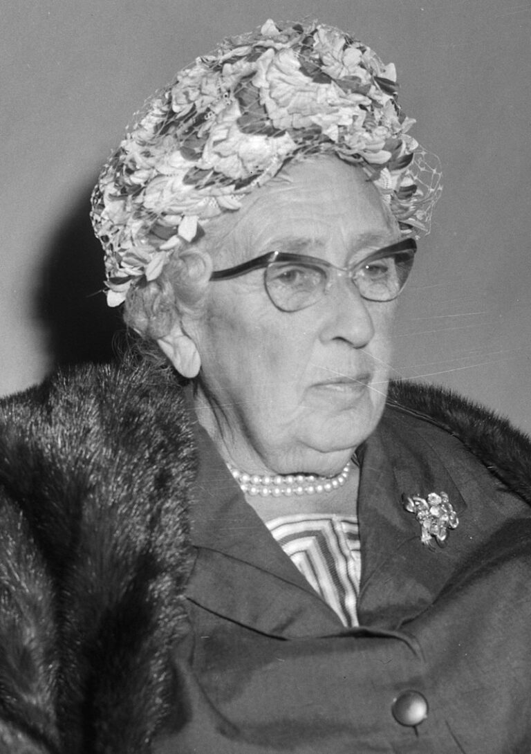 Agatha Christie kolem roku 1964. FOTO: Joop van Bilsen / Anefo/Creative Commons/CC0