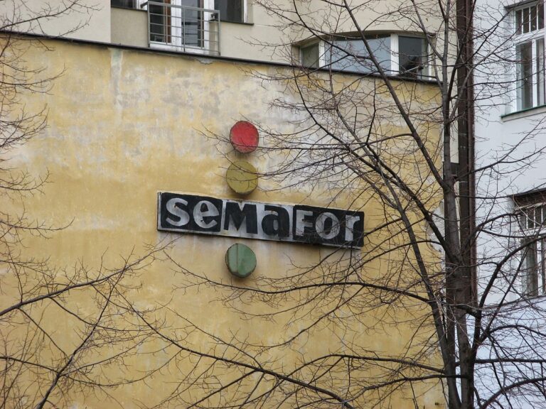Semafor tou dobou sídlí v pasáži Alfa na Václavském náměstí. Foto: Ludek / CC BY-SA 3.0