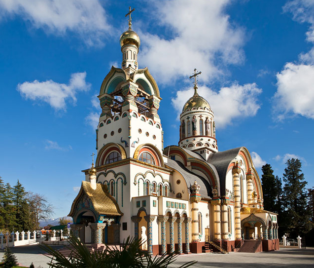 Chrám sv. Vladimíra na Viniční hoře v Soči. Foto: Зеленер Сергей Михайлович / CC BY-SA 3.0
