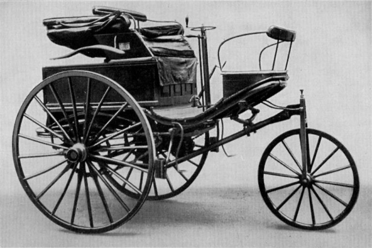 Benzovo patentní motorové vozidlo číslo 3 z roku 1888, se kterým Bertha ujela 106 kilometrů. FOTO: Neznámý/Creative Commons/Volné dílo