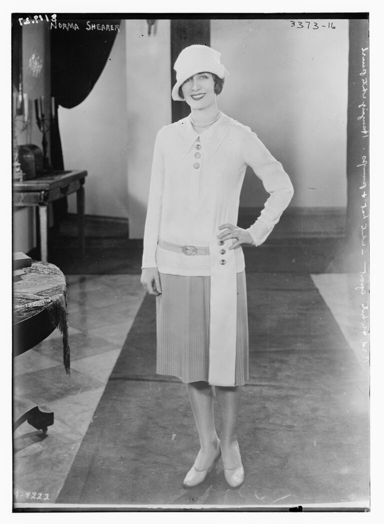 Herečka Norma Shearerová na fotce z roku 1927. FOTO: Bain News Service / Creative Commons / volné dílo