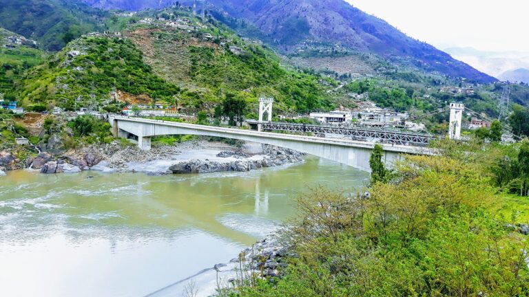 Řeka Indus dnes. Její údolí bývalo už ve starověku velmi úrodné. FOTO: IamAnisurrahman/Creative Commons/CC BY-SA 4.0