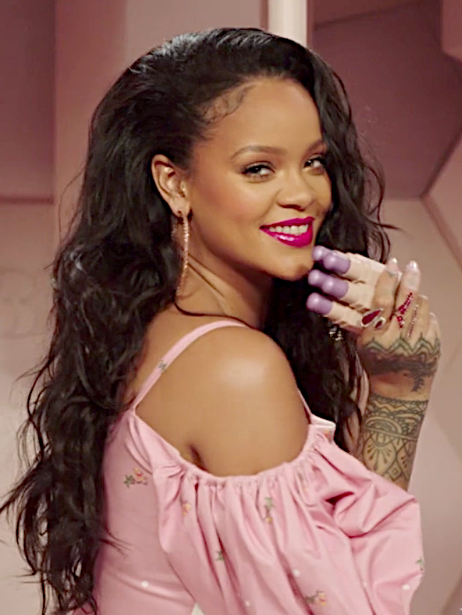 Luxusní životy celebrit lákaly zloděje: Gang okrádal hvězdy jako na běžícím pásu. Foto: SIGMA – Vimeo: Fenty Beauty by Rihanna (view archived source) / CC BY 3.0