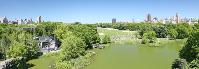 Central Park je plný nádherných zákoutí. (Foto: Daniel Schwen / commons.wikimedia.org / CC BY-SA 4.0)