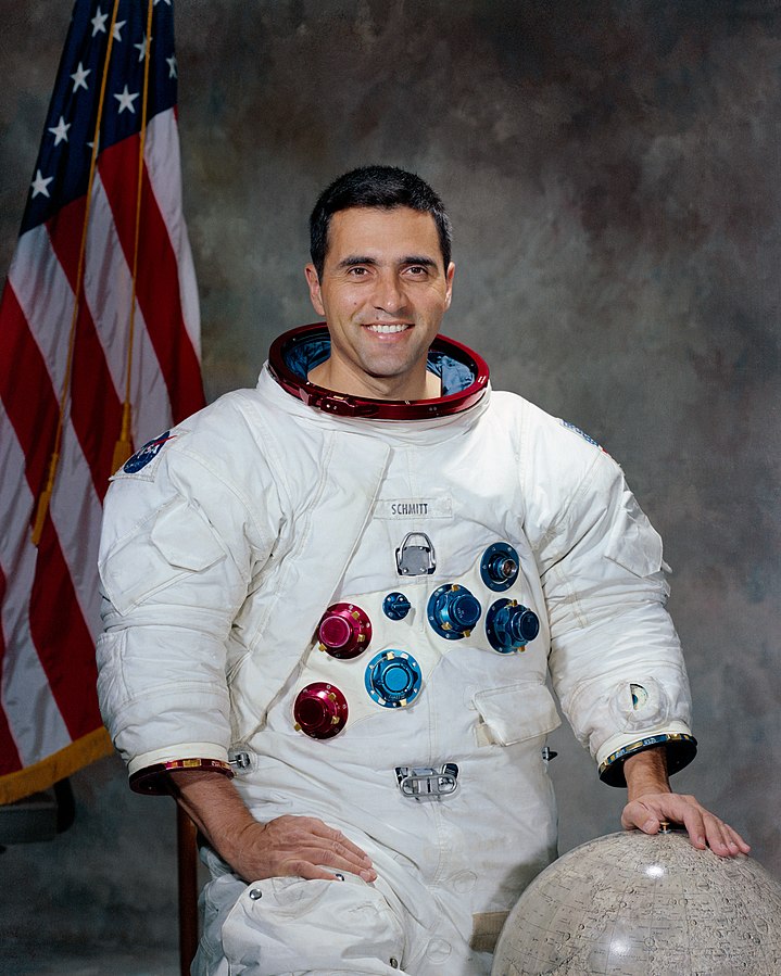 Harrison Schmitt má obskurní alergii.