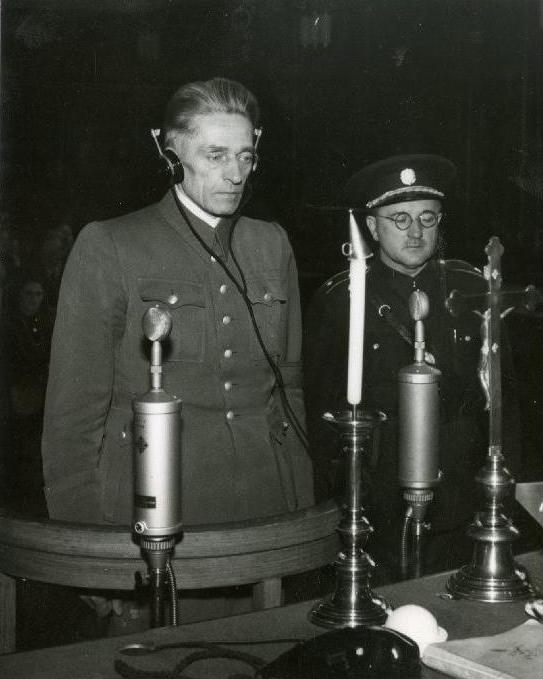 Karl Hermann Frank (vpravo) FOTO: Bundesarchiv, Bild 121-1354 / CC-BY-SA 3.0, CC BY-SA 3.0 DE