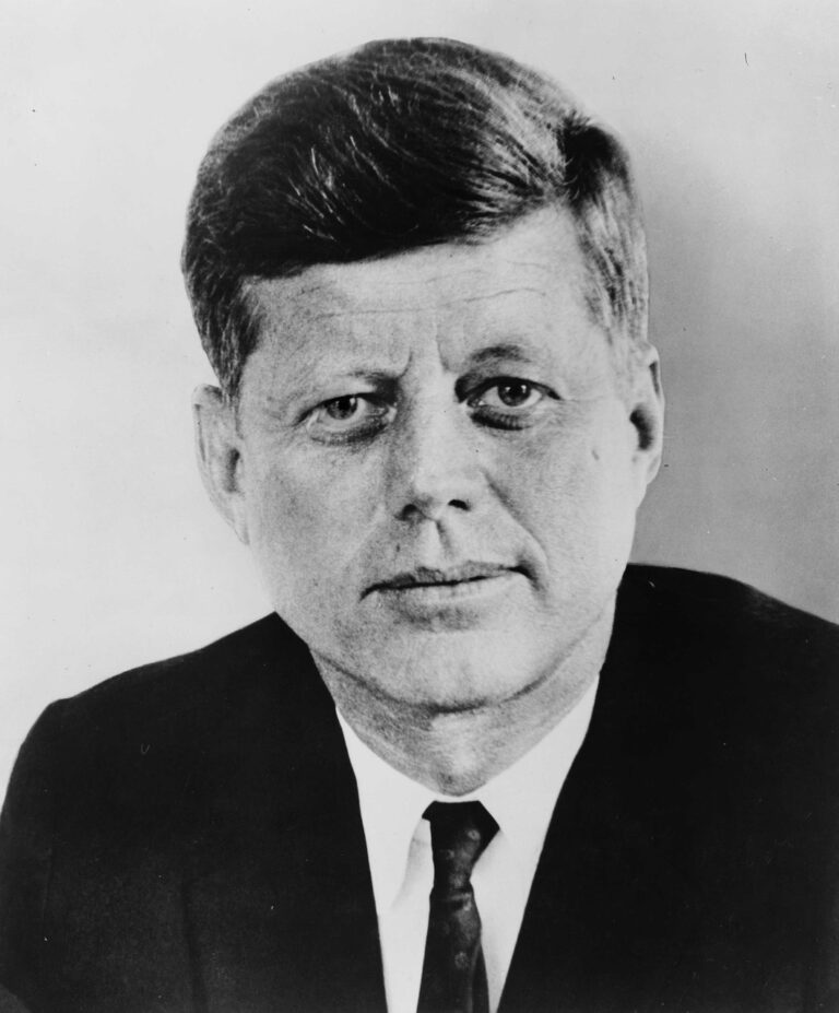 John Fitzgerald Kennedy (1917–1963), 35. prezident Spojených států amerických, byl prvním katolíkem a zároveň druhým nejmladším mužem, po Theodoru Rooseveltovi, v historii tohoto úřadu, který zastával v letech 1961 až 1963.