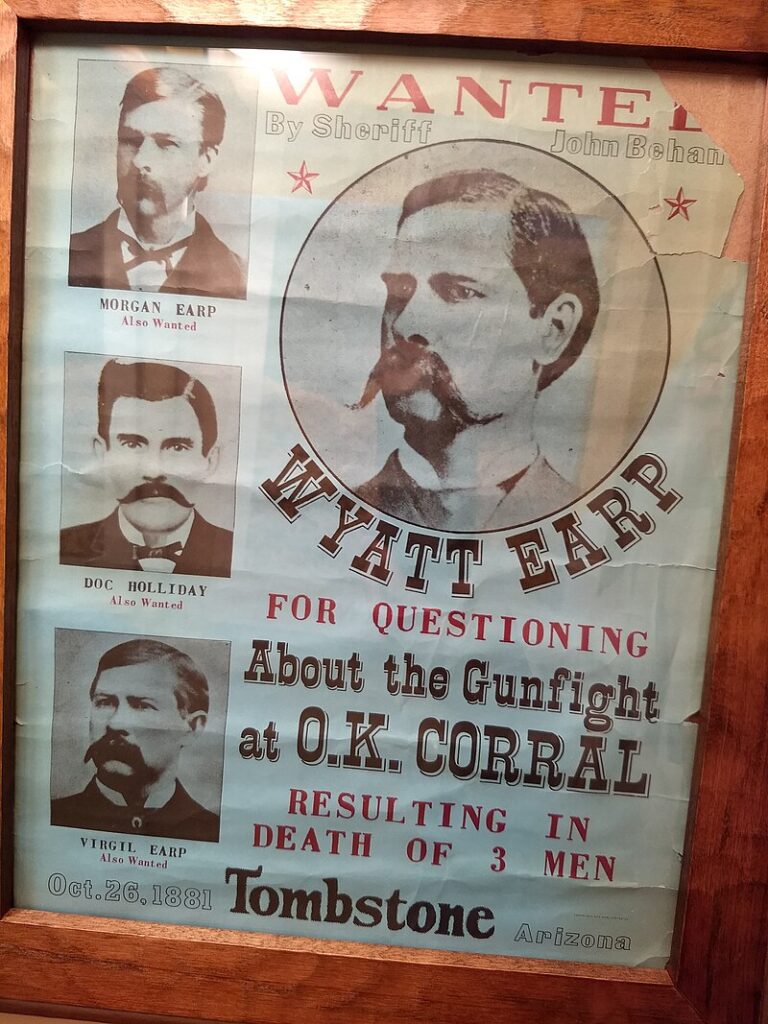 Wyatt Earp měl spoustu nepřátel. Navzdory tomu se ale dožil vysokého věku. FOTO: nineteenth century poster/Creative Commons/Public Domain