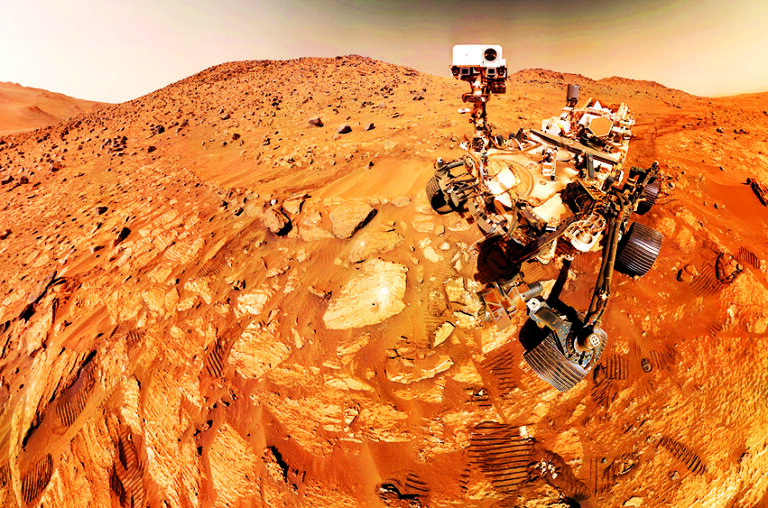 Čtvrtá planeta sluneční soustavy a druhá nejmenší po Merkuru byla známá už starověkým národům Egypťanů, Babyloňanů a Řeků.