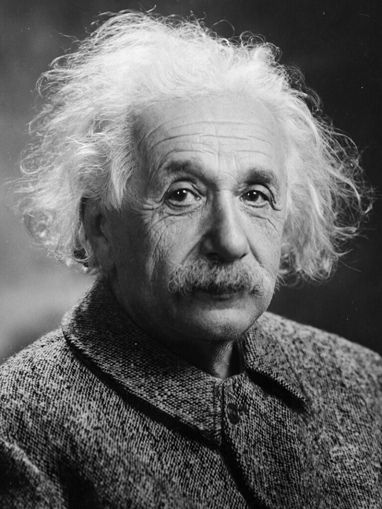Albert Einstein přichází s Teorií relativity, podle níž je možné cestovat časem. Teoreticky.