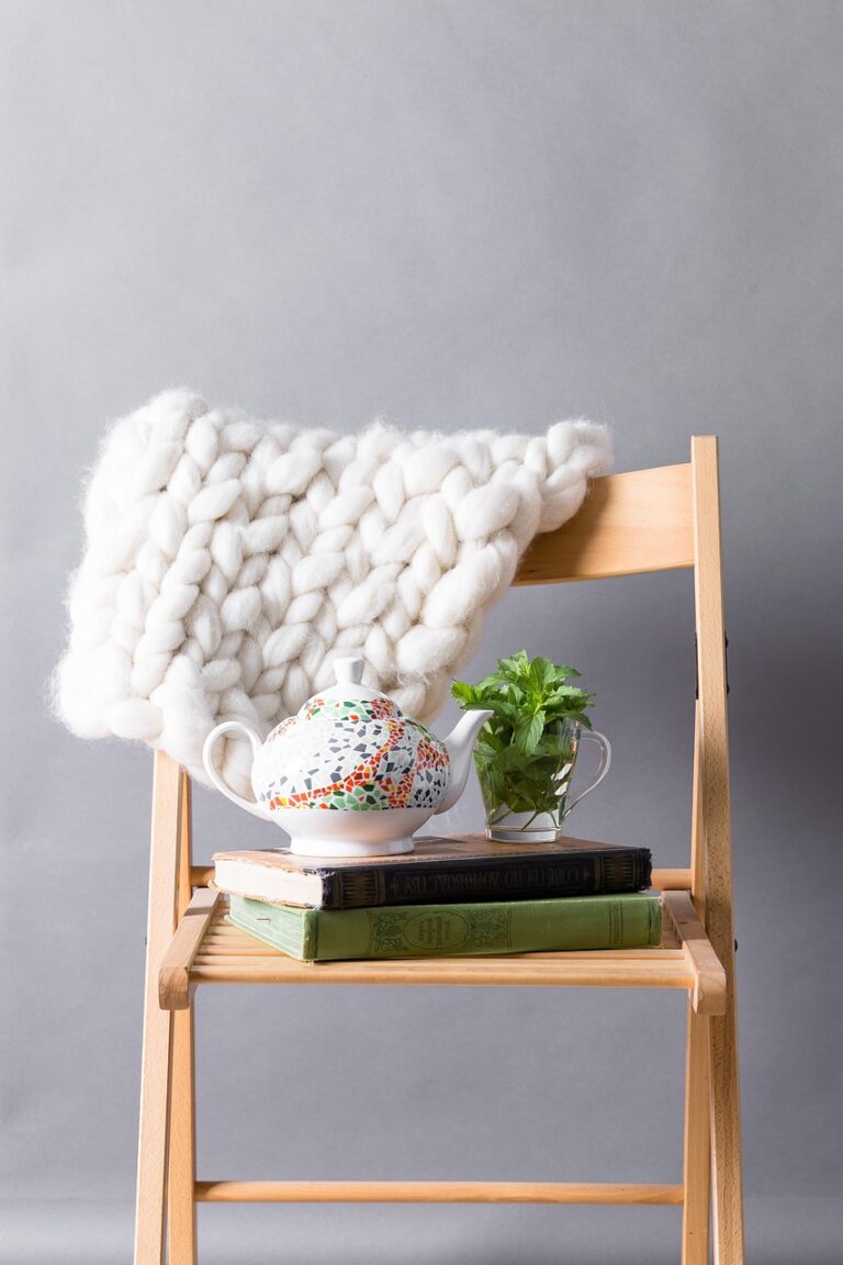 Průmyslová revoluce přináší revoluci ve výrobě židlí.