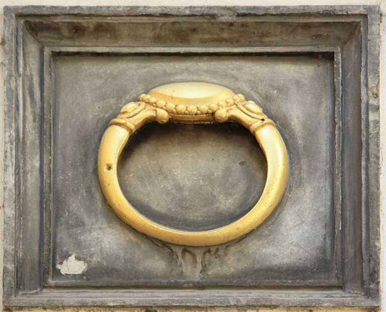 Lidé kdysi věřili, že předměty údajně ztracené nadpřirozenými silami mají kouzelnou moc.