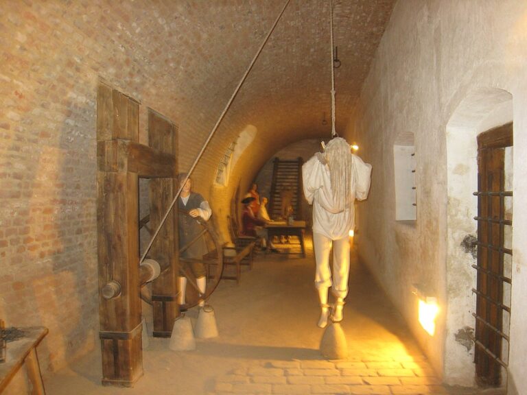 Rekonstukce estrapády v kasematech na brněnském Špilberku. FOTO: Avemundi/Creative Commons/CC BY-SA 3.0