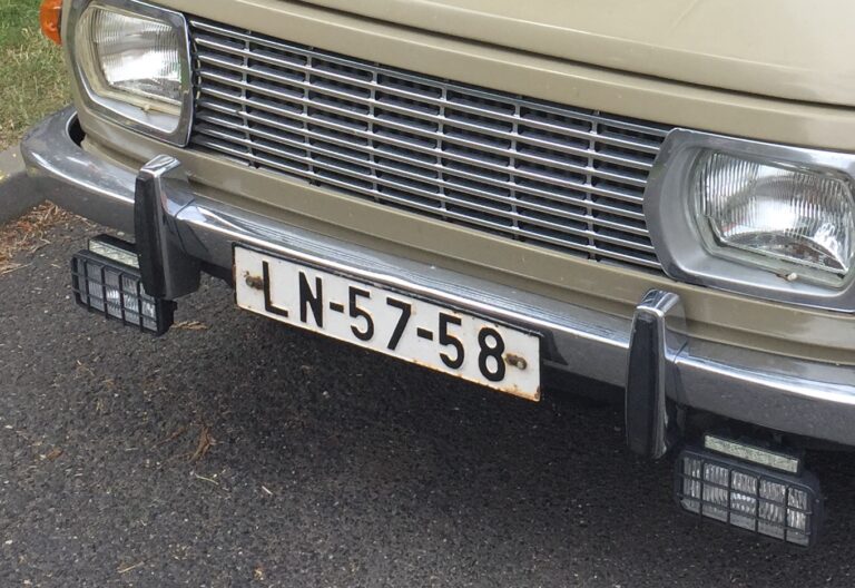 Registrační značka z let 1960–1986 z okresu Louny