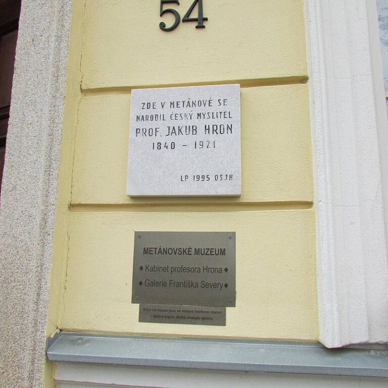Pamětní deska věnovaná Metánovskému. Foto: paulmara/Creative Commons/CC0 1.0