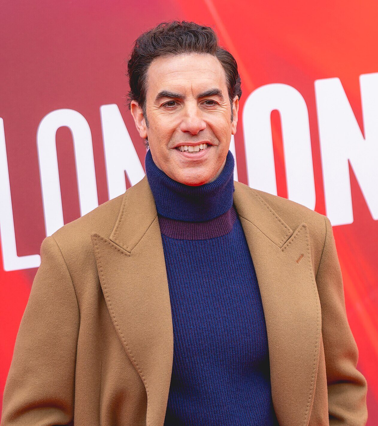 Trapasy na červeném koberci: Zac Efron a Sacha Baron Cohen v centru pozornosti