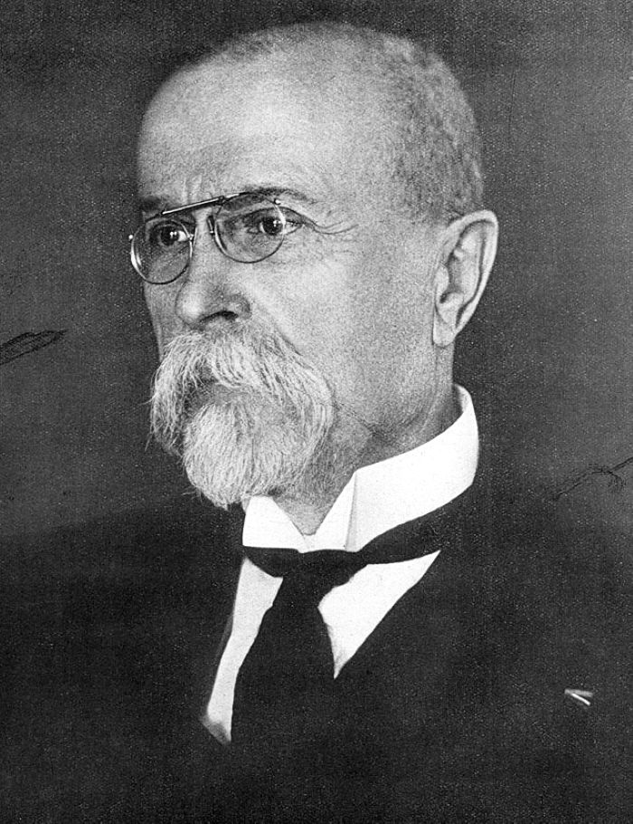 Tomáš Garrigue Masaryk si uvědomuje, že rezidence hlavy státu musí odpovídat požadavkům moderní doby. Foto: Neznámý autor/Creative Commons/Public Domain