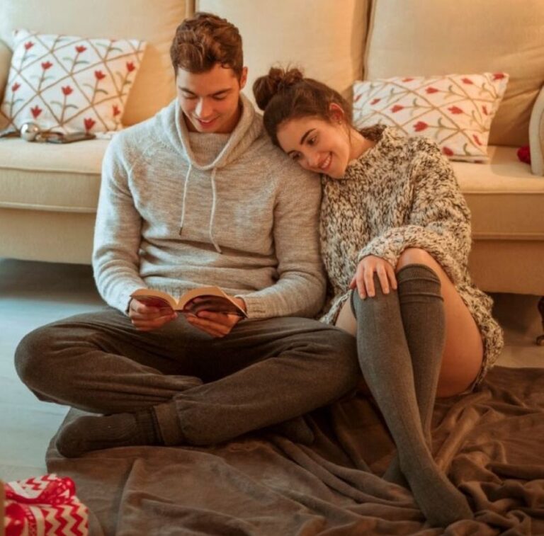 Udělat si doma v zimě pohodové prostředí je nesmírně důležité. Foto: Freepik