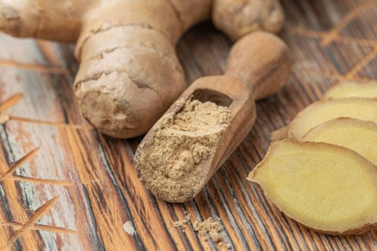 Hlavně u sušeného zázvoru si dejte pozor, abyste to s dávkováním moc nepřehnali. Foto: Freepik